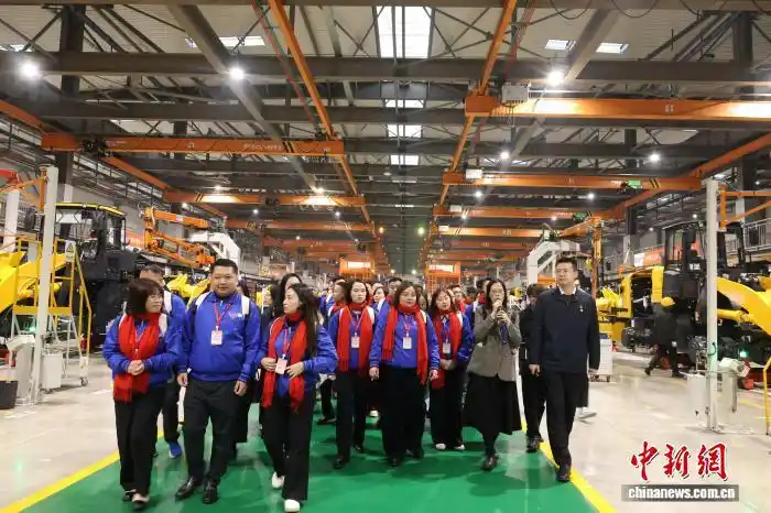 150名越南青年广西研学 盼科技合作续写中越情谊