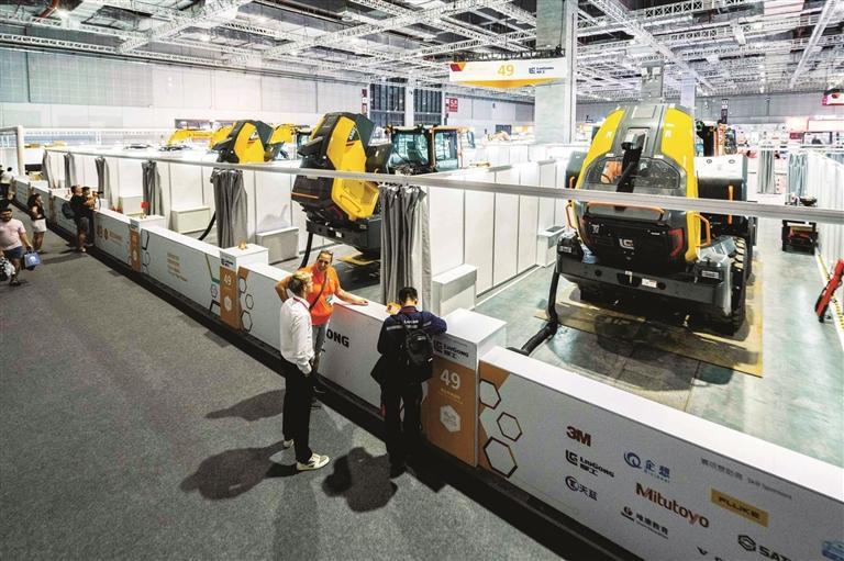 柳工为世界技能大赛提供设备及技术保障