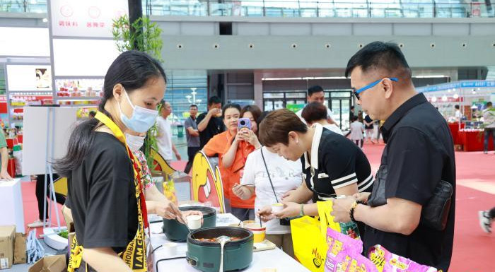 柳州以粉会友 举办国际米粉产业博览会